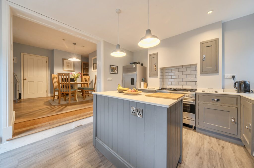 Property for sale in Midhurst - House