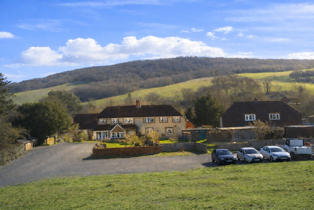 Property for sale in Cocking- House