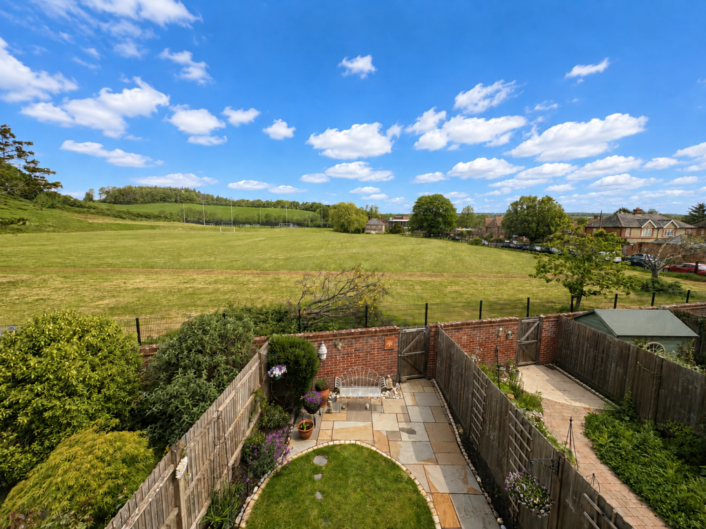 Wyndham place, ideal downsize, midhurst, views, midhurst, town centre